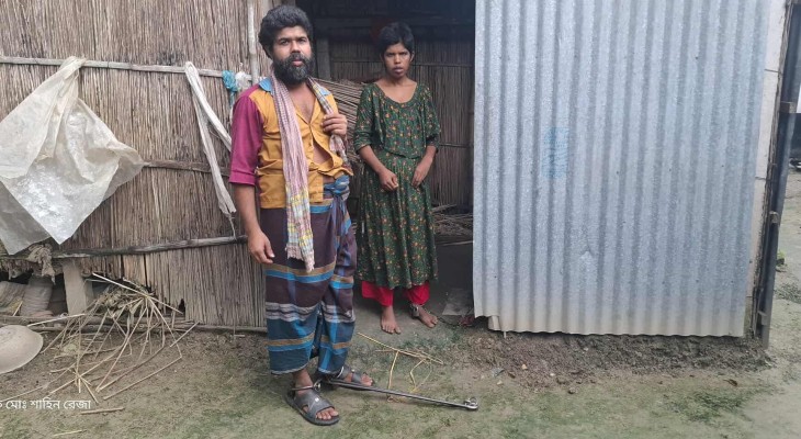 শিকলবন্দি দুই ভাইবোনের জীবন; টাকার অভাবে হচ্ছে না চিকিৎসা