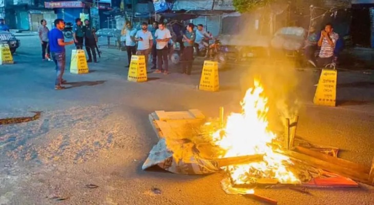রাজশাহীতে জাপার অফিস ভাঙচুর, সাইনবোর্ড খুলে আগুন