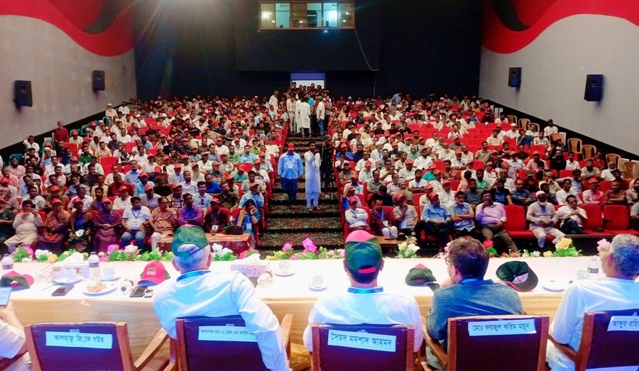 আপনারা কি সংঘাতের দিকে কি যেতে চান: ডা: এ জেড এম জাহিদ হোসেন