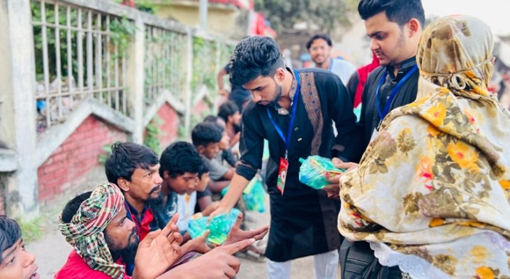পরিবারহীন শিশুদের পাশে মানবতার ছোঁয়া