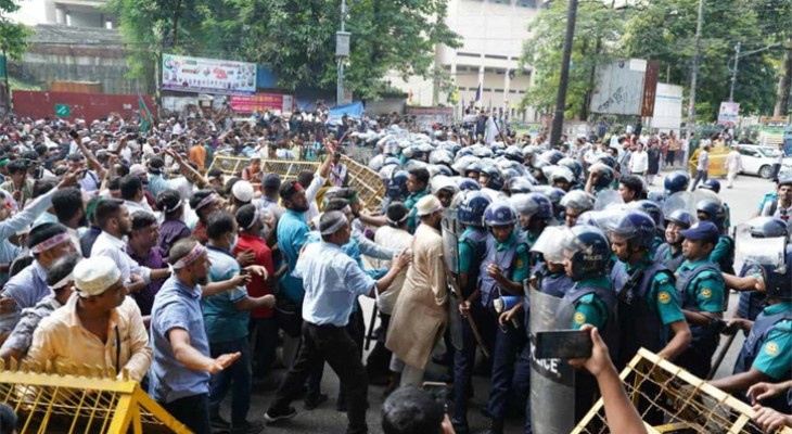 শিক্ষকদের তিন দফা দাবি আদায় ‘মার্চ টু যমুনা’ কর্মসূচি ঘোষণা