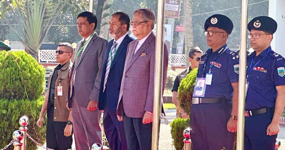 রাষ্ট্রপতি ২ দিনের সফরে পাবনায় পৌঁছেছেন