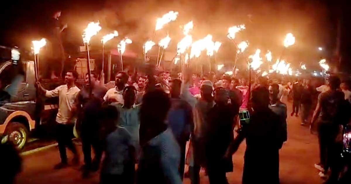 কিশোরগঞ্জ-৫- শেখ মুজিবুর রহমানের মনোনয়ন চেয়ে মশাল মিছিল