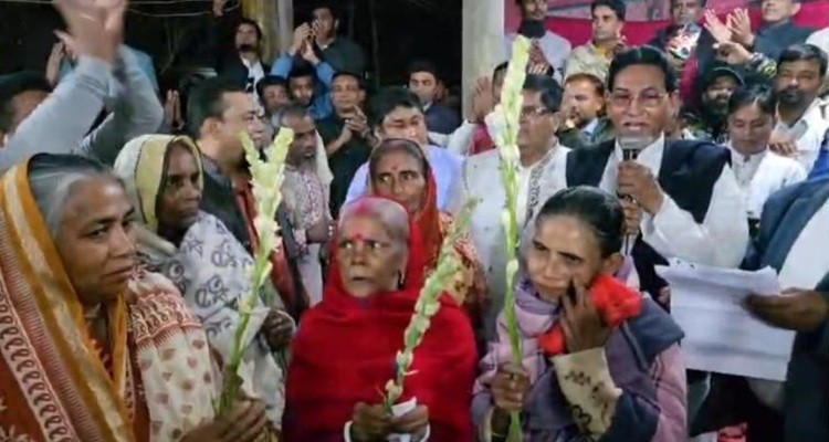 বরগুনার বেতাগীতে হিন্দু ধর্মাবলম্বীদের বিএনপিতে যোগদান