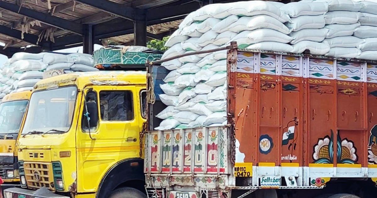 বেনাপোল বন্দর দিয়ে ৪ মাসে সাড়ে ১৩ হাজার মেট্রিক টন চাল আমদানি