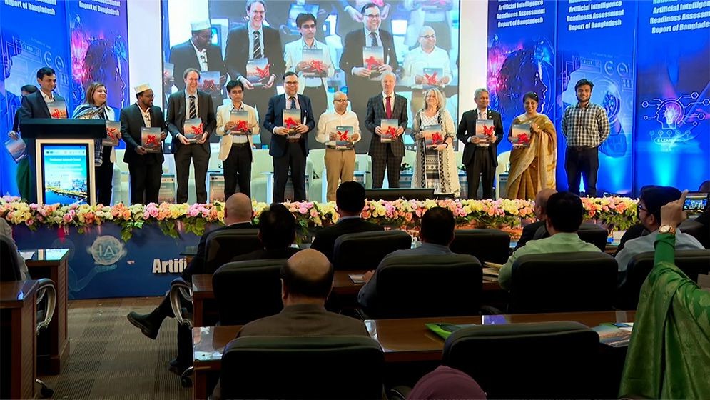 নাগরিকদের নিরাপদ ইন্টারনেট ব্যবহারে কাজ করছে সরকার