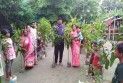 বাগেরহাটে কন্যাসন্তানকে স্বাগত জানিয়ে গ্রামজুড়ে ফলের গাছ বিতরণ