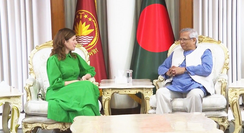 আ.লীগ নির্বাচনে অংশ নিতে পারবে না: জানালেন প্রধান উপদেষ্টা