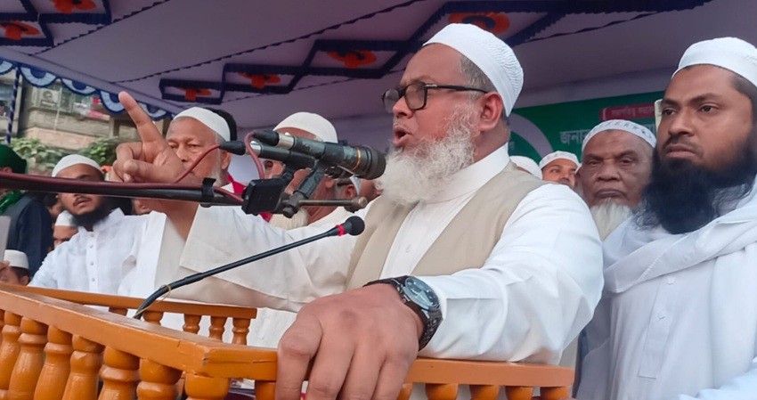 আমি কোন মাদক ব্যবসায়ী,সন্ত্রাসী কিংবা চাদাঁবাজ নই: মুফতি মনির হোসাইন কাসেমী