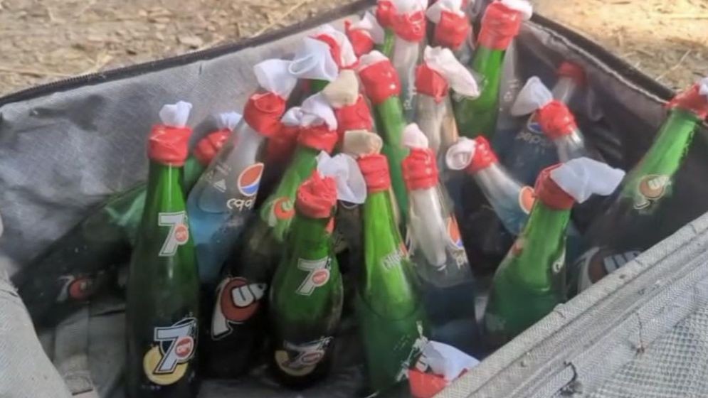 ফরিদপুরের ভাঙ্গায় মহাসড়কের পাশ থেকে লাগেজ ভর্তি পেট্রোলবোমা উদ্ধার