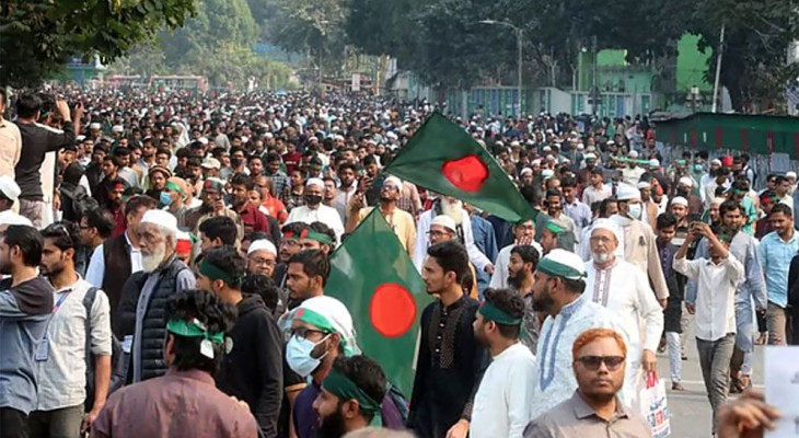 ময়নাতদন্ত ও গোসল শেষে ওসমান হাদির জানাজার প্রস্তুতি