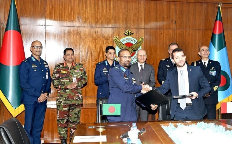 ইতালি থেকে ইউরোফাইটার টাইফুন যুদ্ধবিমান কিনছে বাংলাদেশ