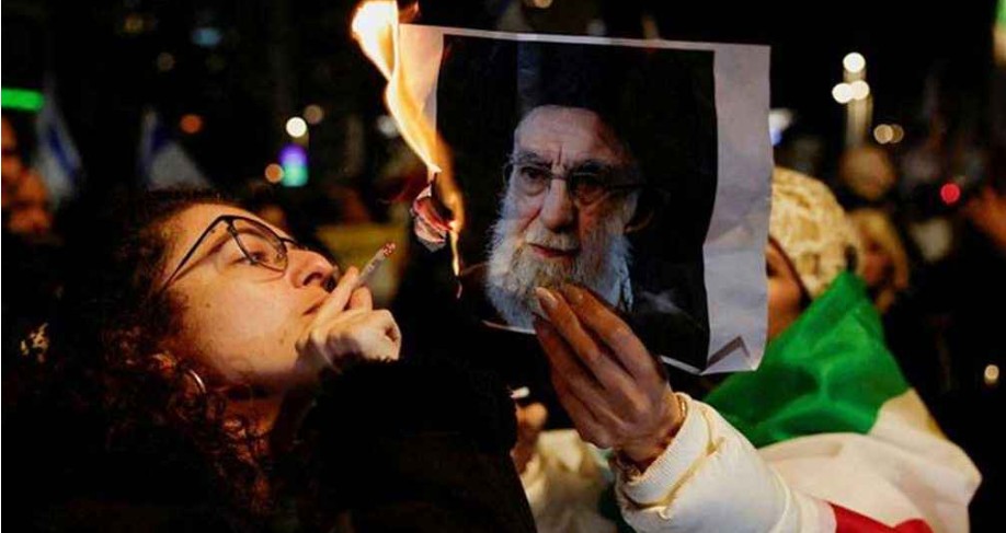 বিপুল অস্ত্র তেহরানে পৌঁছানোর আগেই ধরা, মোসাদের পরিকল্পনা ভেস্তে দিলো ইরান