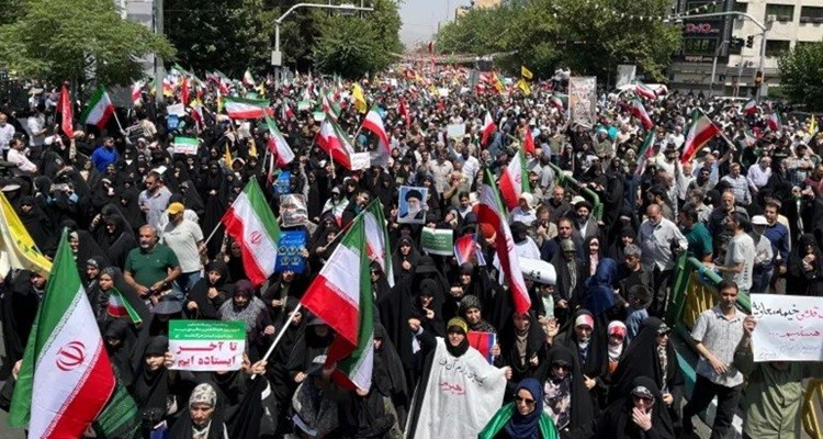 নিহত ইরানিদের স্মরণে  ৩ দিনের রাষ্ট্রীয় শোক