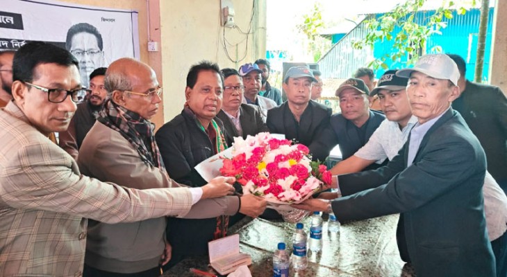 কুয়াকাটায় রাখাইন সম্প্রদায়ের সাথে এবিএম মোশাররফের মতবিনিময়