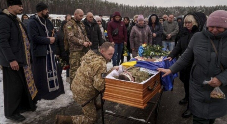 রাশিয়ার ভয়াবহ হামলায় ১৩৫৫ ইউক্রেনীয় সেনা নিহত