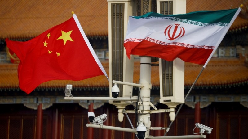 ইরানকে আর্থিক ও সামরিক সহায়তা দিতে যাচ্ছে চীন