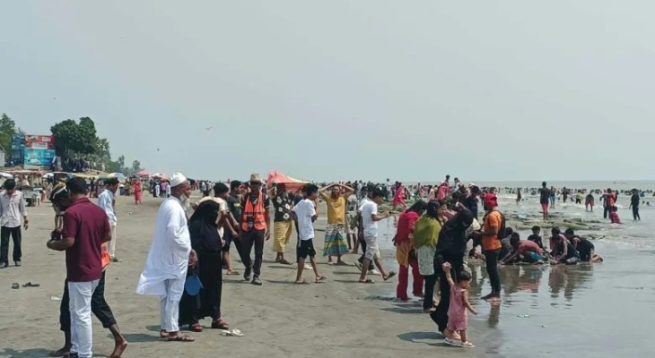 কুয়াকাটায় জ্বালানি সংকটে ভুগছেন ব্যবসায়ীরা, ভোগান্তিতে পর্যটক