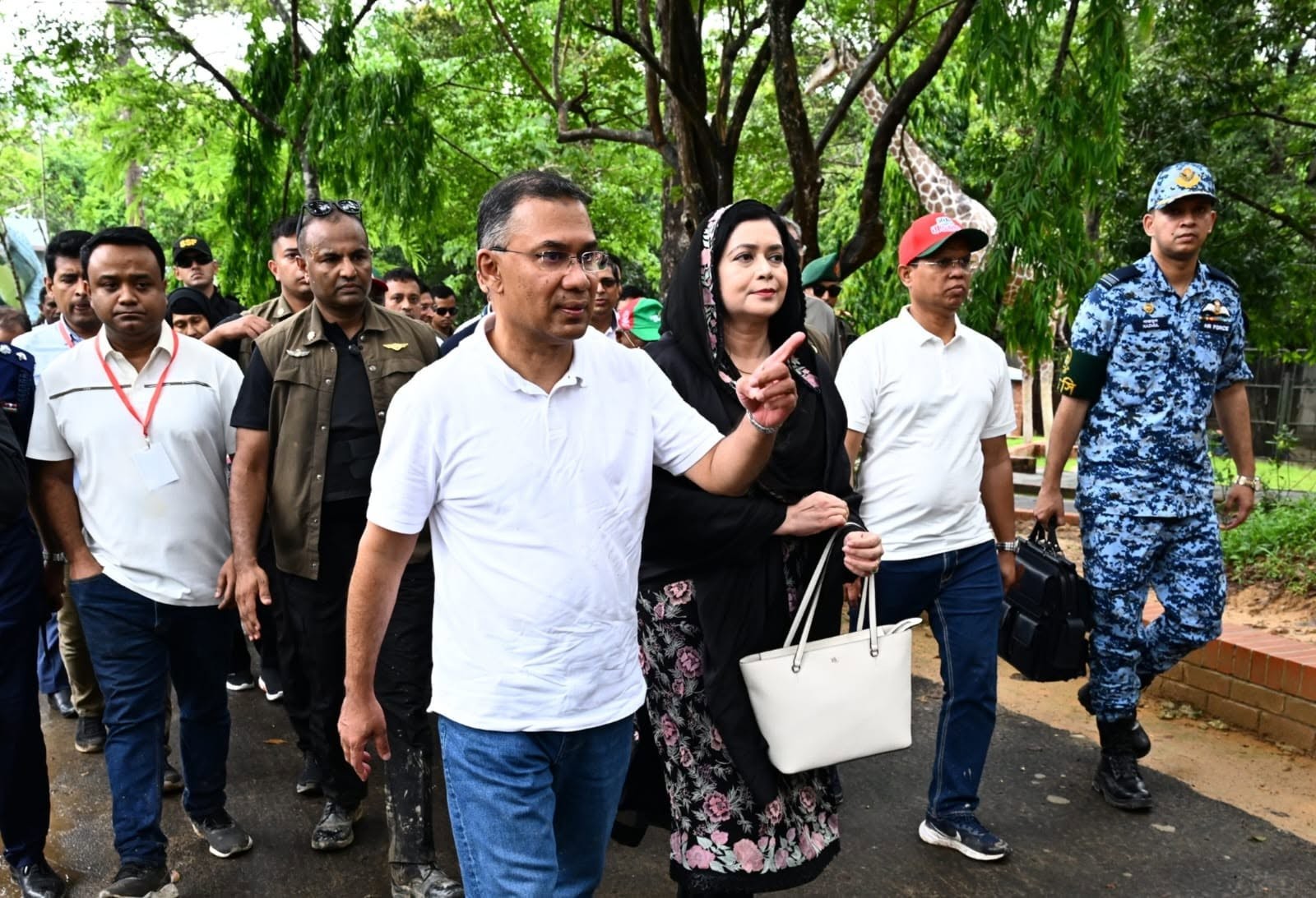 কক্সবাজারের ডুলাহাজারা সাফারি পার্ক পরিদর্শন প্রধানমন্ত্রীর