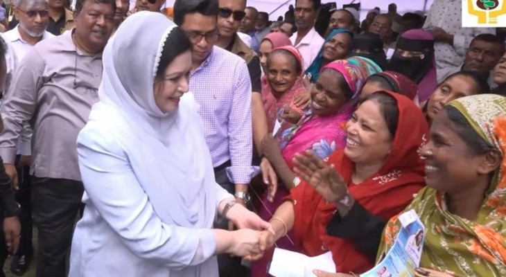 ছানি অপারেশন ক্যাম্প পরিদর্শন করেছেন ডা. জুবাইদা রহমান