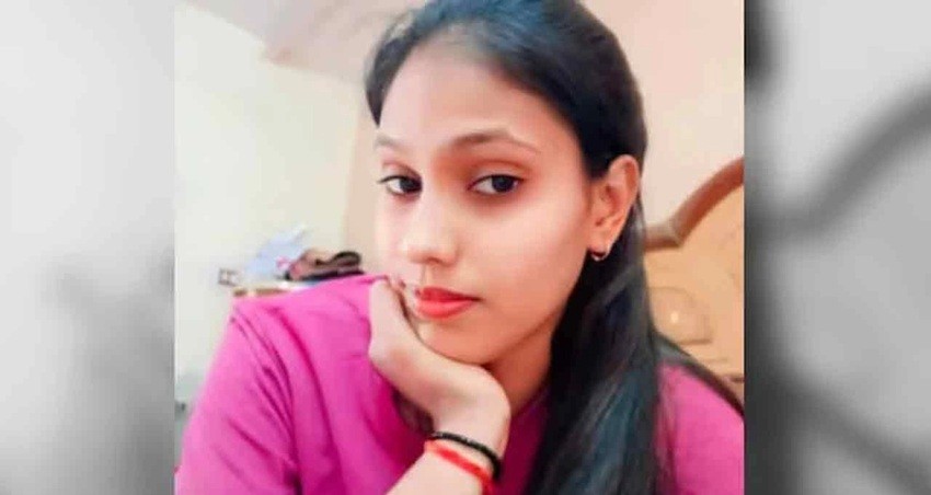 পরিবারের অমতে বিয়ে, মেয়েকে পিটিয়ে হত্যা করলেন বাবা