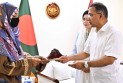 হাটহাজারীতে শহীদ দুই সেনাসদস্যের পরিবারকে প্রধানমন্ত্রীর আর্থিক সহায়তা