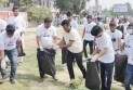 কার্নিভাল শেষে কুয়াকাটা সৈকত পরিচ্ছন্নতায় ছাত্রদলের অভিযান