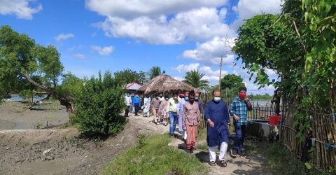 সাতক্ষীরায় টেকসই বাঁধ ও জলবায়ু সুশাসনের দাবি